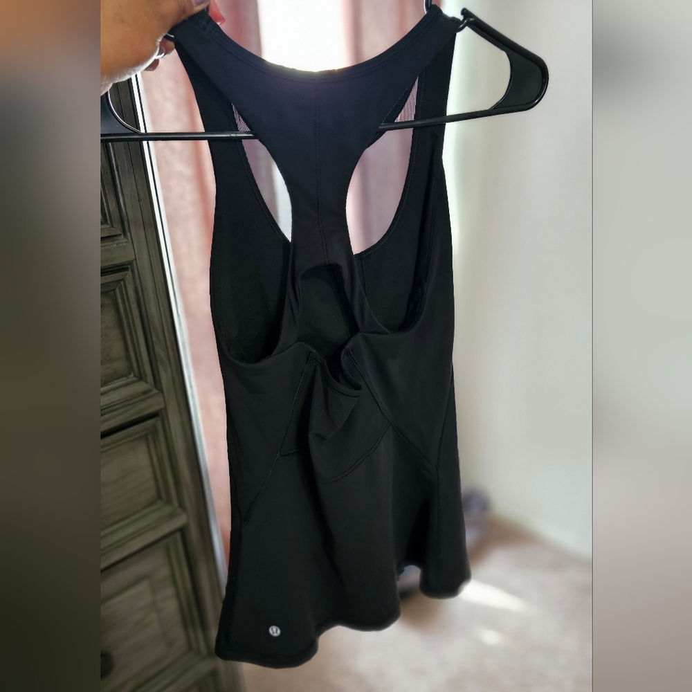 Lululemon tank with mesh